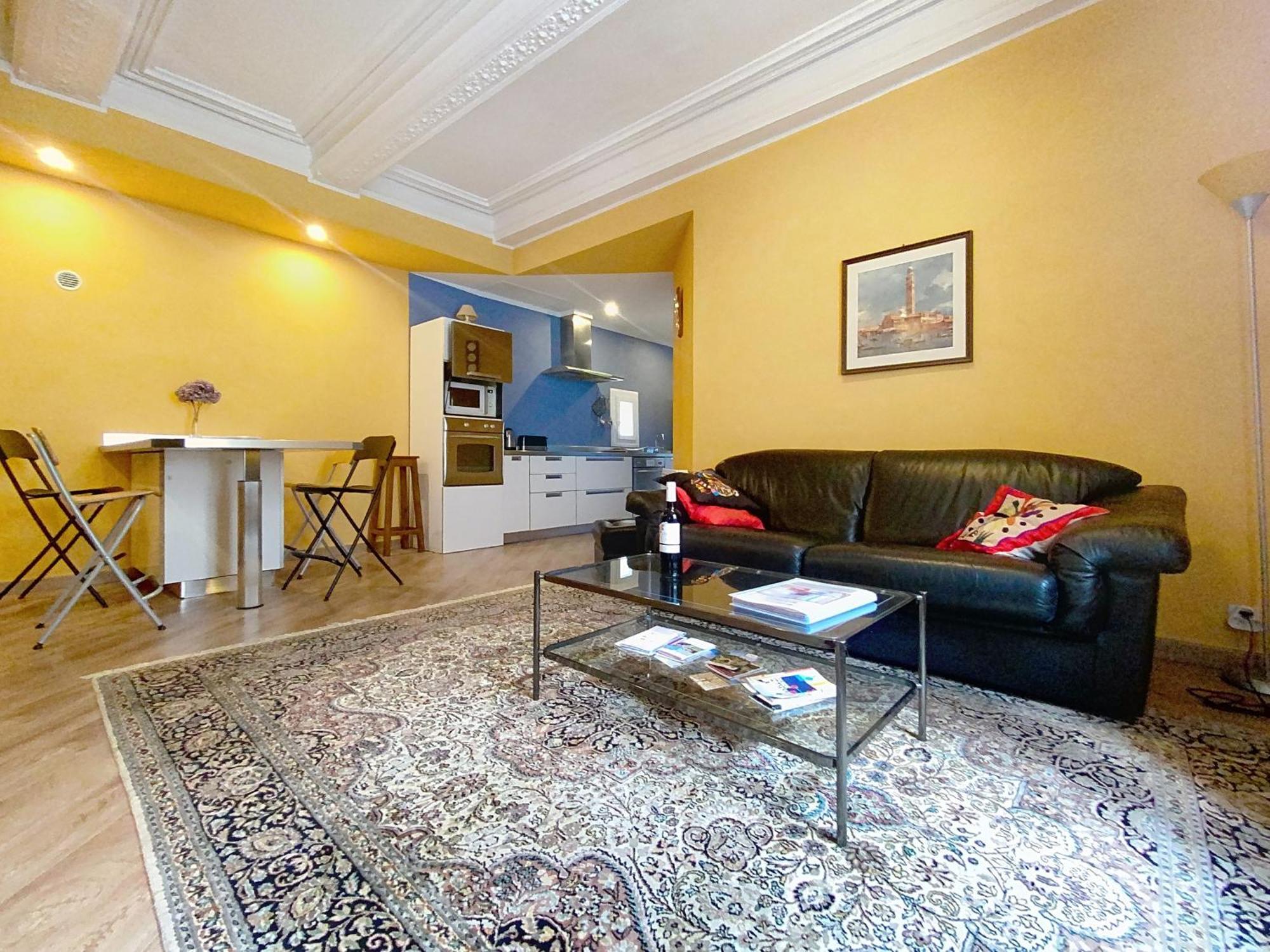 Residence Verdi - Appartements Meubles En Centre Ville Bédarieux Buitenkant foto